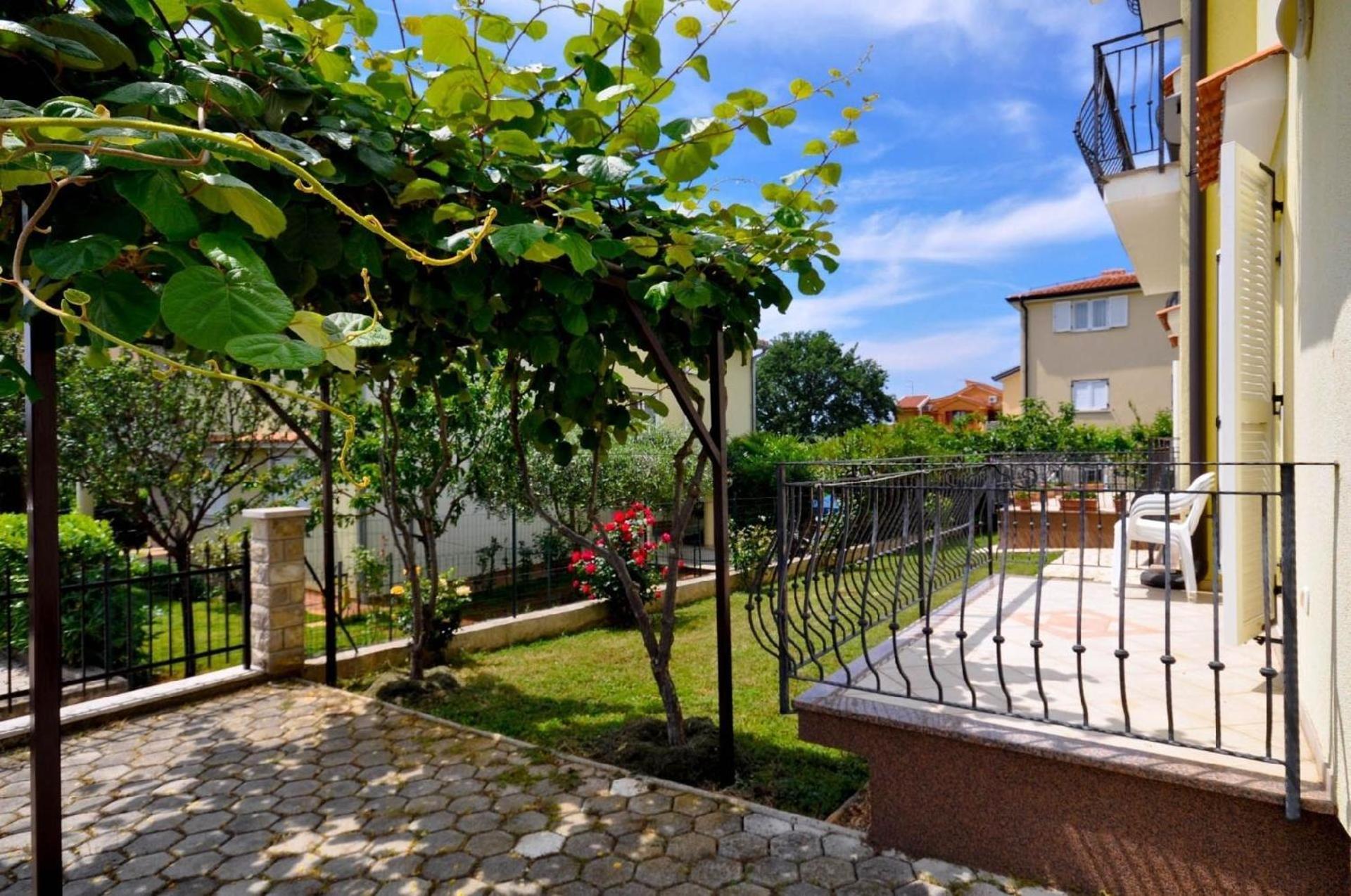 Ferienwohnung Fuer 2 Personen 30 M2 In Novigrad, Istrien Karpinjan Экстерьер фото